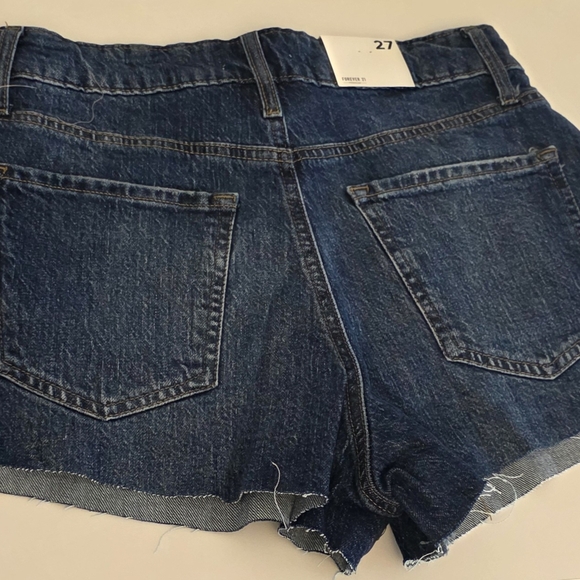 Forever 21 Blue Denim Shorts with Daisy Embroidery - Picture 2 of 6